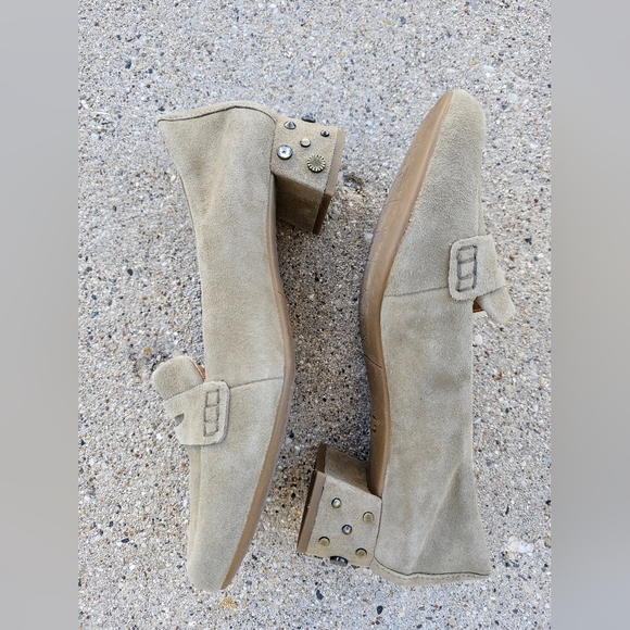 UGG Elise Studded Suede Shoe 7.5 - Picture 2 of 6